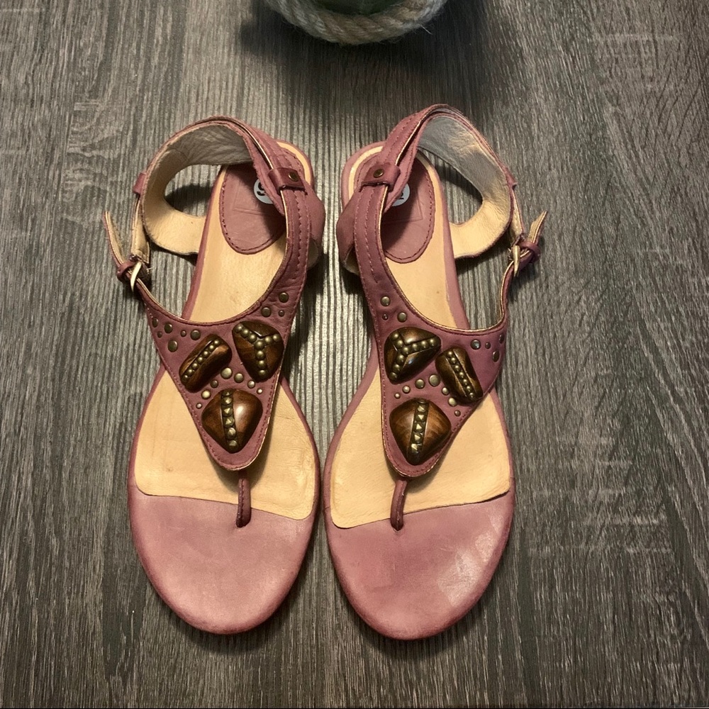 FRYE Laurel Plum Leather Thong Flat Sandals 9M